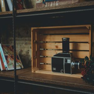Bibliotecă deschisă din stejar masiv